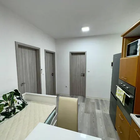 Paradise Zino Apartman *